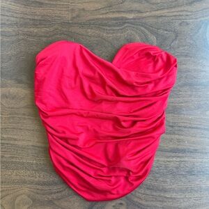 Express body contour strapless top